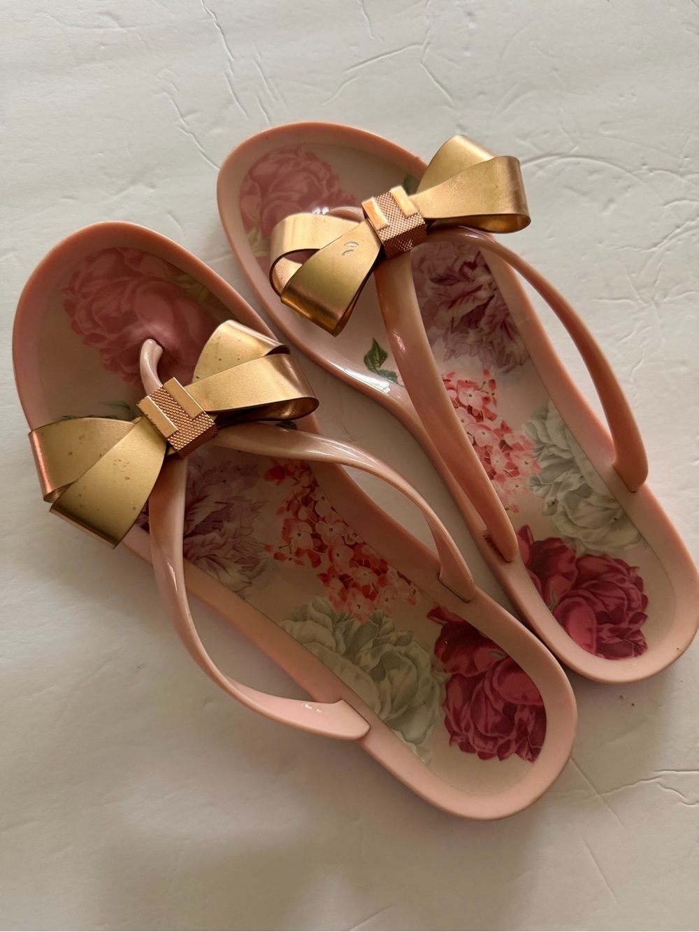 Ted Baker Pink Jelly Flip Flop Sandals with Gold Bow Size 6